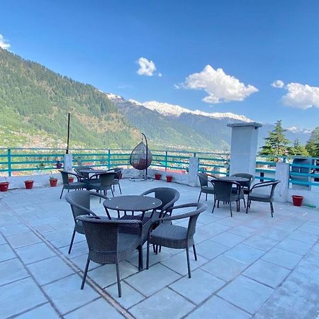 Hotel Meadows Manali Esterno foto