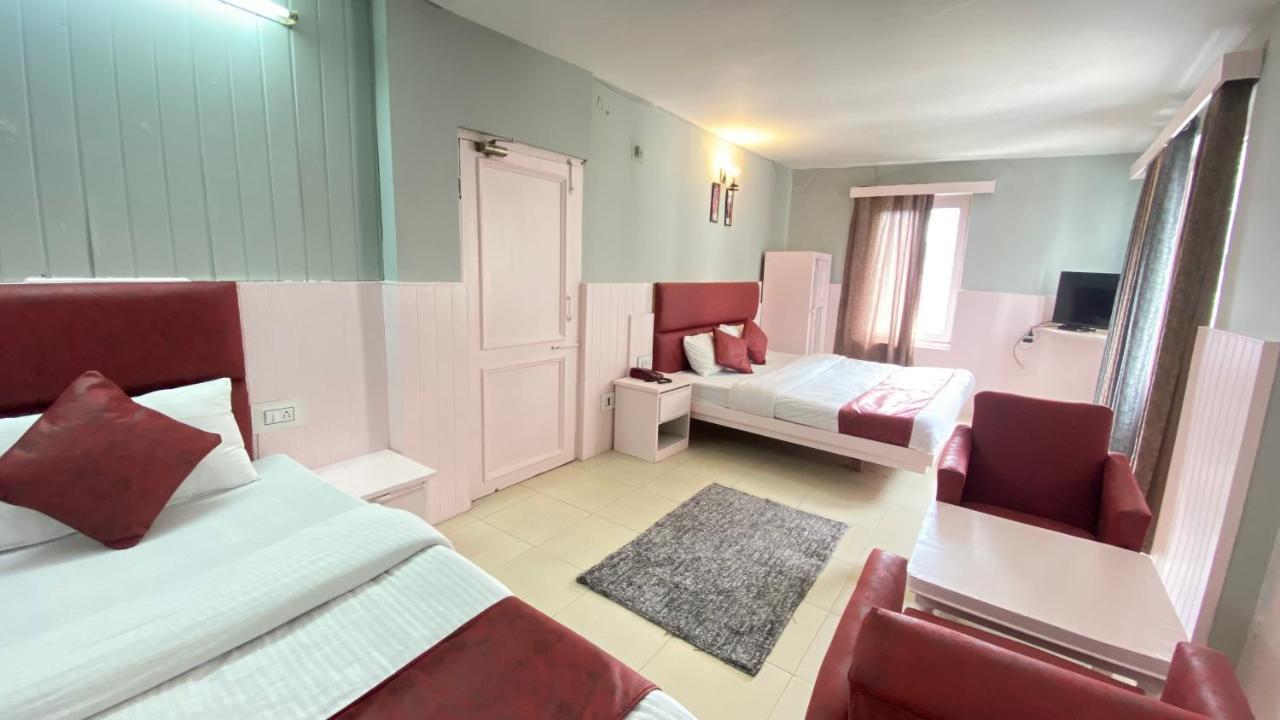 Hotel Meadows Manali Esterno foto