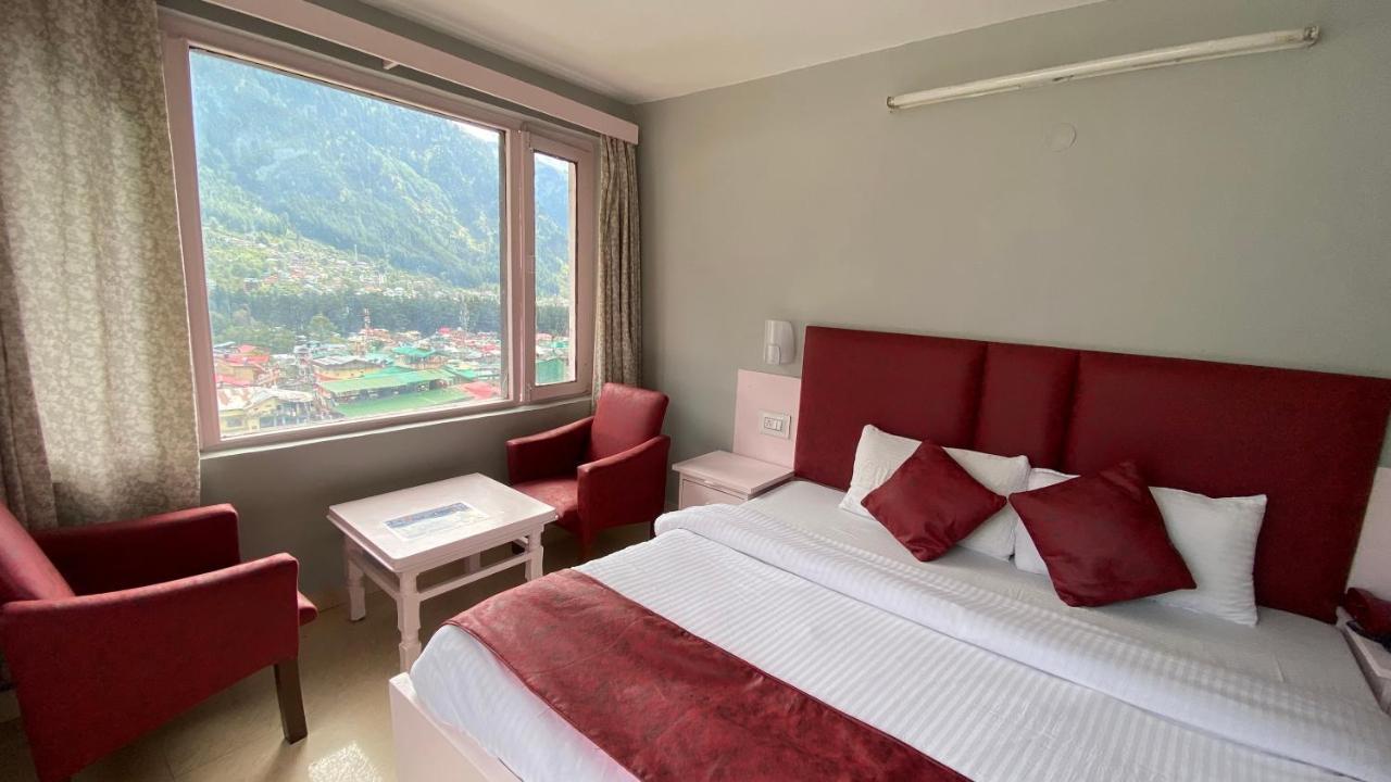 Hotel Meadows Manali Esterno foto