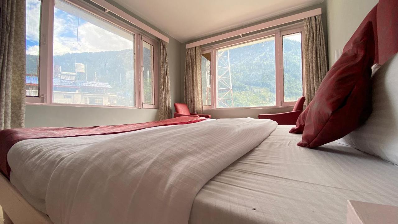 Hotel Meadows Manali Esterno foto