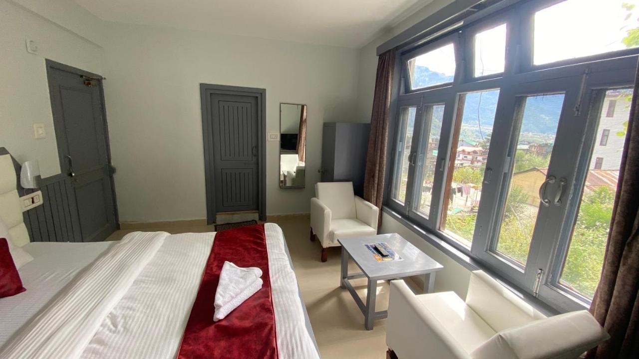 Hotel Meadows Manali Esterno foto