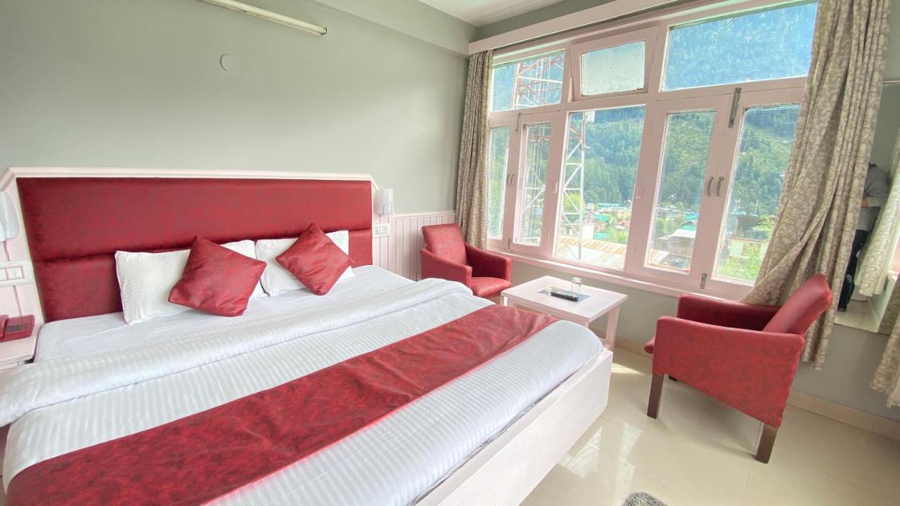 Hotel Meadows Manali Esterno foto