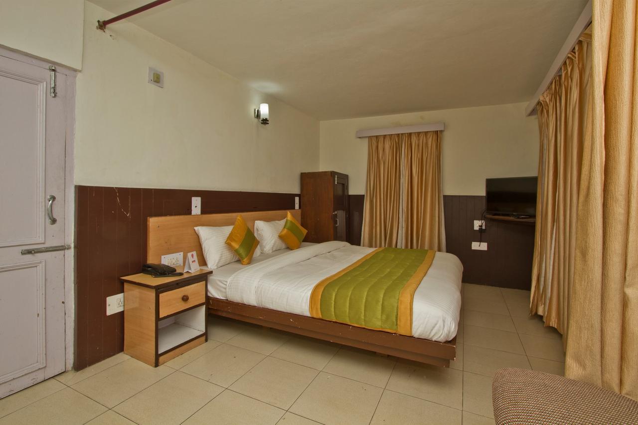 Hotel Meadows Manali Esterno foto