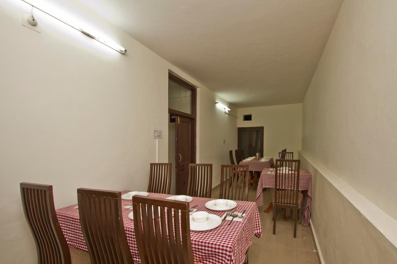 Hotel Meadows Manali Esterno foto